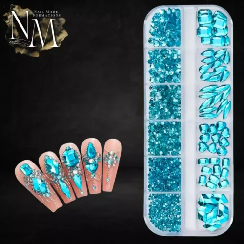 Boite 12 strass turquoise